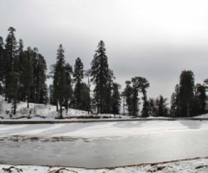 Kamrunag-Lake-Mandi-District during Snowfall